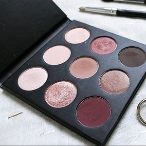Neutral palette with a hint of burgundy